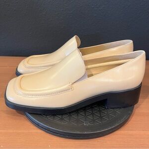 Vince. Women’s Ivory Macadamia LE Doris Slip On Square Toe Loafers Shoes 10 M